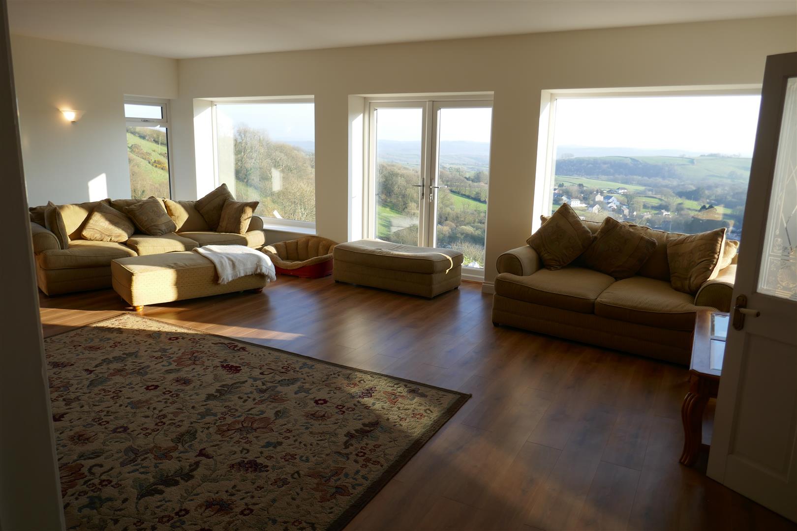 ANOTHER ROOM ASPECT